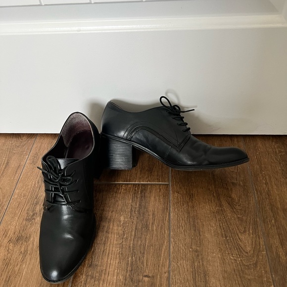 Leather black lace up shoes from Tommy Hilfiger - Picture 4 of 4